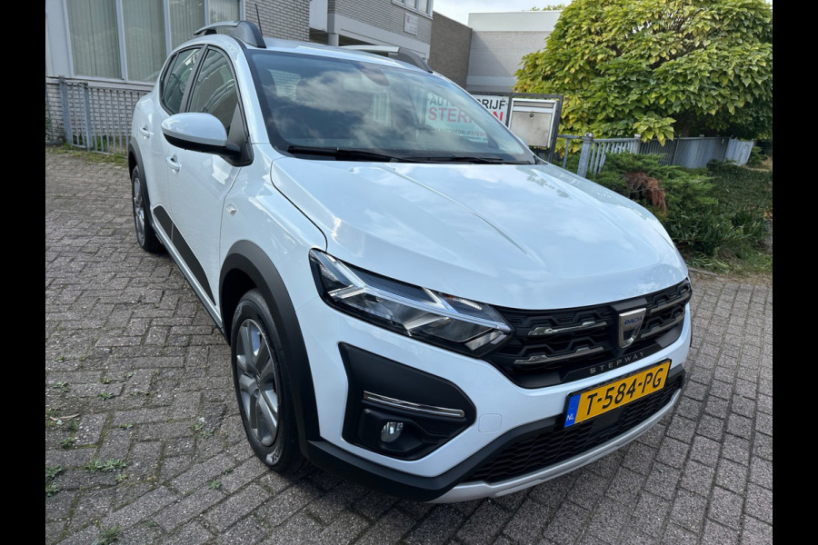 Dacia SANDERO Stepway 1.0 TCe 90 Comfort * AUTOMAAT * PDC * Navi *