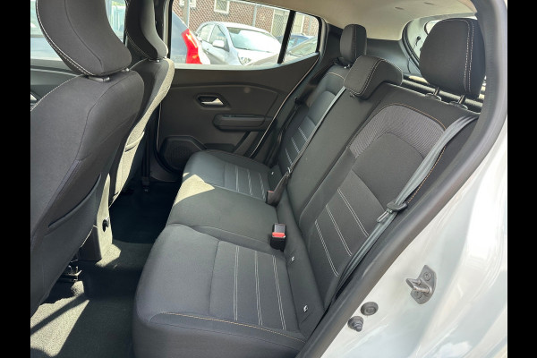Dacia SANDERO Stepway 1.0 TCe 90 Comfort * AUTOMAAT * PDC * Navi *