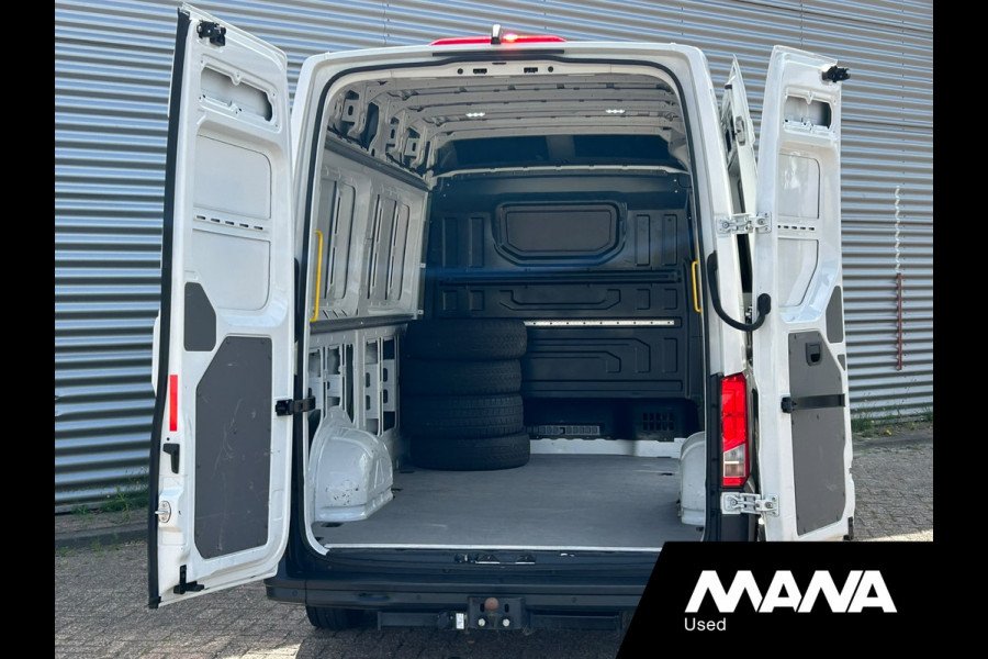 Volkswagen Crafter 2.0 L3H3 177pk Automaat Camera Camera Airco Nav Carplay