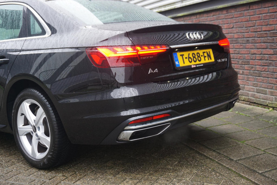 Audi A4 Limousine 35 TFSI 150PK Virtual Cockpit/Sportstoelen/ Origineel Nederlands/1e Eigenaar.
