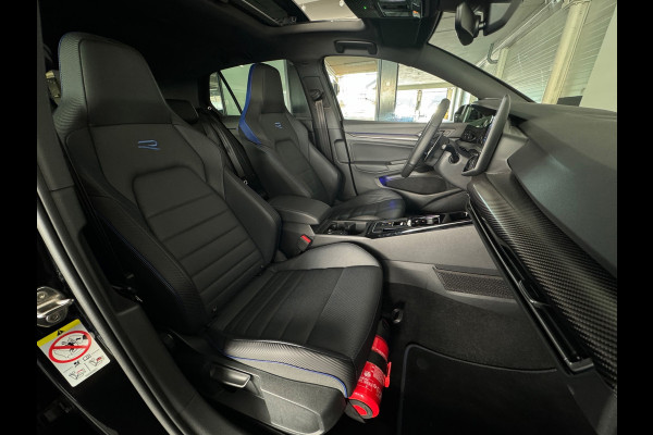 Volkswagen Golf 2.0 TSI 4Motion R Black Edition Pano|Akra|Memory|360