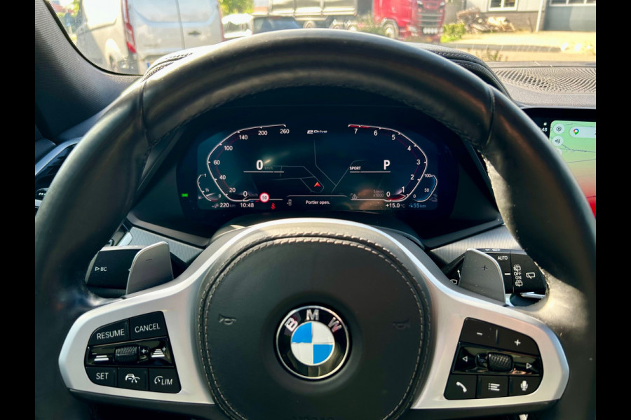 BMW X5 XDrive45e M-Sport, Pano. el. achterklep, camera, el. trekhaak