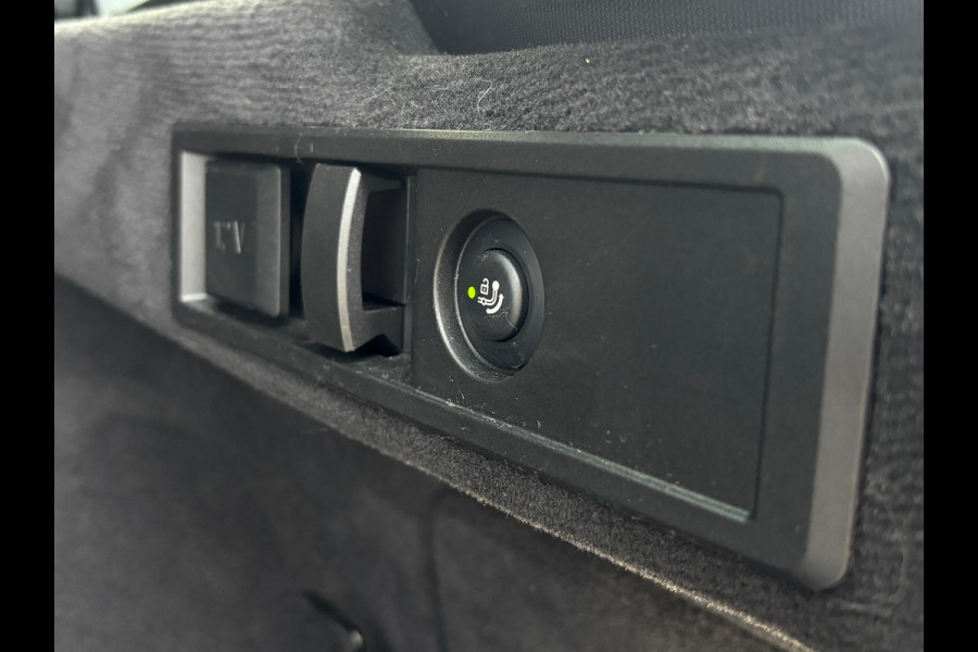 BMW 3 Serie Touring 318i High Executive Edition | M Pakket | Shadow Line | Assisted Driving | Trekhaak