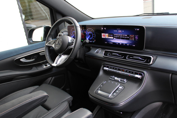 Mercedes-Benz Eqv 300 L2 / AMG / Luchtvering / 7-Persoons / Burmester / 360 Camera / Vol Opties / NIEUWSTAAT
