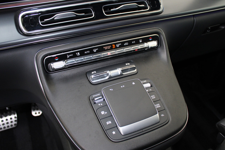 Mercedes-Benz Eqv 300 L2 / AMG / Luchtvering / 7-Persoons / Burmester / 360 Camera / Vol Opties / NIEUWSTAAT