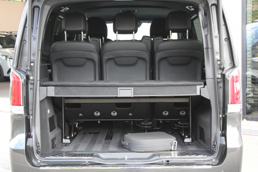 Mercedes-Benz Eqv 300 L2 / AMG / Luchtvering / 7-Persoons / Burmester / 360 Camera / Vol Opties / NIEUWSTAAT