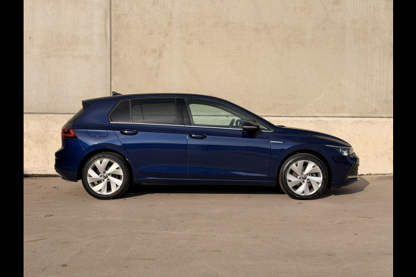 Volkswagen Golf 1.5 eTSI DSG IQ Light Memory Massage Sfeer ACC