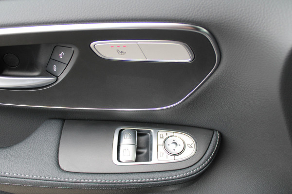 Mercedes-Benz Eqv 300 L2 / AMG / 7-Persoons / Luchtvering / Burmester / 360 Camera / Vol Opties / NIEUWSTAAT
