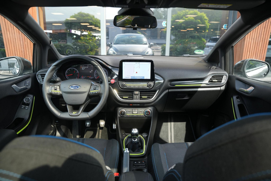 Ford Fiesta 1.5 EcoBoost ST-3 Panoramadak Cruise Recaro LED Keyless