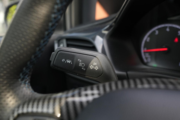 Ford Fiesta 1.5 EcoBoost ST-3 Panoramadak Cruise Recaro LED Keyless