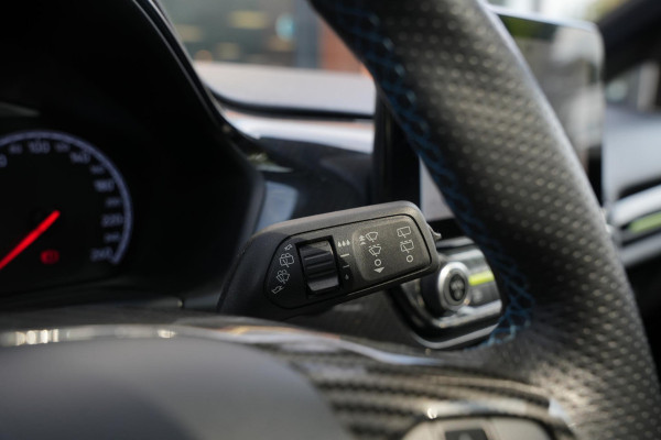 Ford Fiesta 1.5 EcoBoost ST-3 Panoramadak Cruise Recaro LED Keyless
