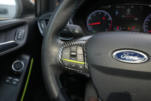 Ford Fiesta 1.5 EcoBoost ST-3 Panoramadak Cruise Recaro LED Keyless