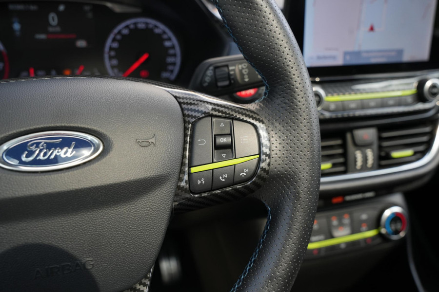 Ford Fiesta 1.5 EcoBoost ST-3 Panoramadak Cruise Recaro LED Keyless