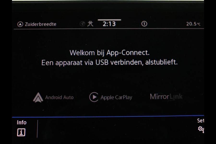 Volkswagen Tiguan 1.5 TSI R-Line Business+ | R-line | Panoramadak | Leder | Trekhaak | Adaptive cruise | Head-up | 360 camera | Park assist | Carplay | Sfeerverlichting | Climate control | Elektrische achterklep