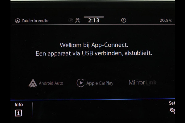 Volkswagen Tiguan 1.5 TSI R-Line Business+ | R-line | Panoramadak | Leder | Trekhaak | Adaptive cruise | Head-up | 360 camera | Park assist | Carplay | Sfeerverlichting | Climate control | Elektrische achterklep