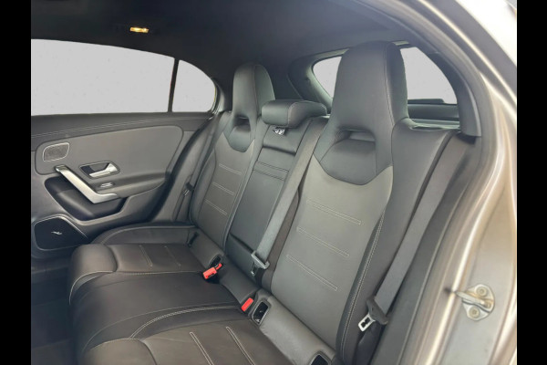 Mercedes-Benz A-Klasse AMG 45 S 4MATIC+ (Panorama, Schaalstoelen, Performance Pack, Aero Pack, SfeerV, Burmester, Camera, StoelV)