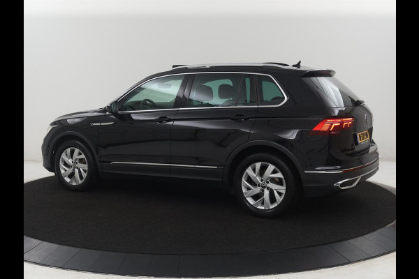 Volkswagen Tiguan 1.5 TSI Elegance | Panoramadak | Adaptive cruise | Stuur/stoel verwarming | Stoelmassage | Camera | Park assist | Sfeerverlichting | Full LED | Elektrische achterklep
