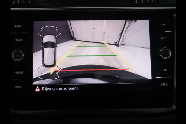 Volkswagen Tiguan 1.5 TSI Elegance | Panoramadak | Adaptive cruise | Stuur/stoel verwarming | Stoelmassage | Camera | Park assist | Sfeerverlichting | Full LED | Elektrische achterklep