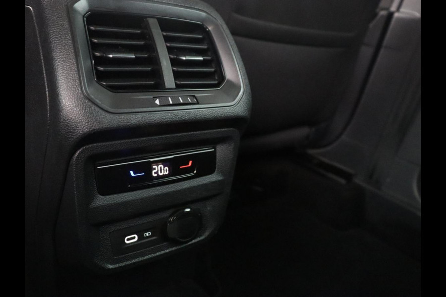Volkswagen Tiguan 1.5 TSI Elegance | Panoramadak | Adaptive cruise | Stuur/stoel verwarming | Stoelmassage | Camera | Park assist | Sfeerverlichting | Full LED | Elektrische achterklep