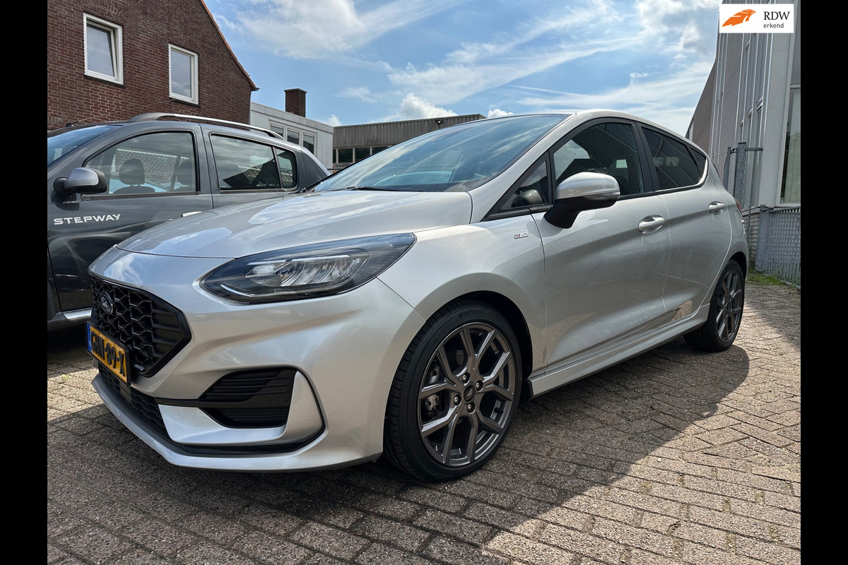 Ford Fiesta 1.0 EcoBoost Hybrid ST-Line * PDC * LMV *