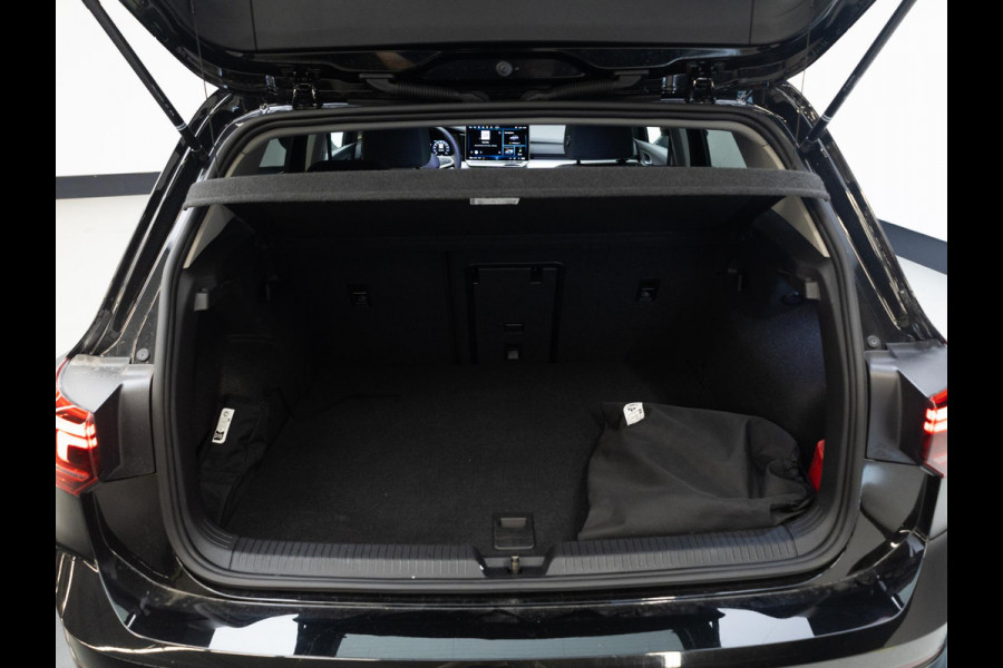 Volkswagen Golf 1.5 eHybrid Life Edition 204pk |  Pano-dak| 18'LM-velgen | extra getint glas| dode hoek spiegel