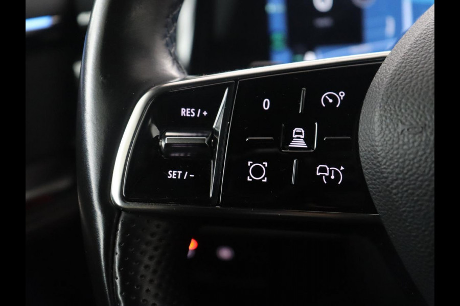 Renault Austral 1.2 E-Tech full hybrid 200 evolution | SOH 92.4% | Half Leder | Massage | Stuur/stoel verwarming | Adaptive cruise | Camera | Carplay | Climate control | Full LED |