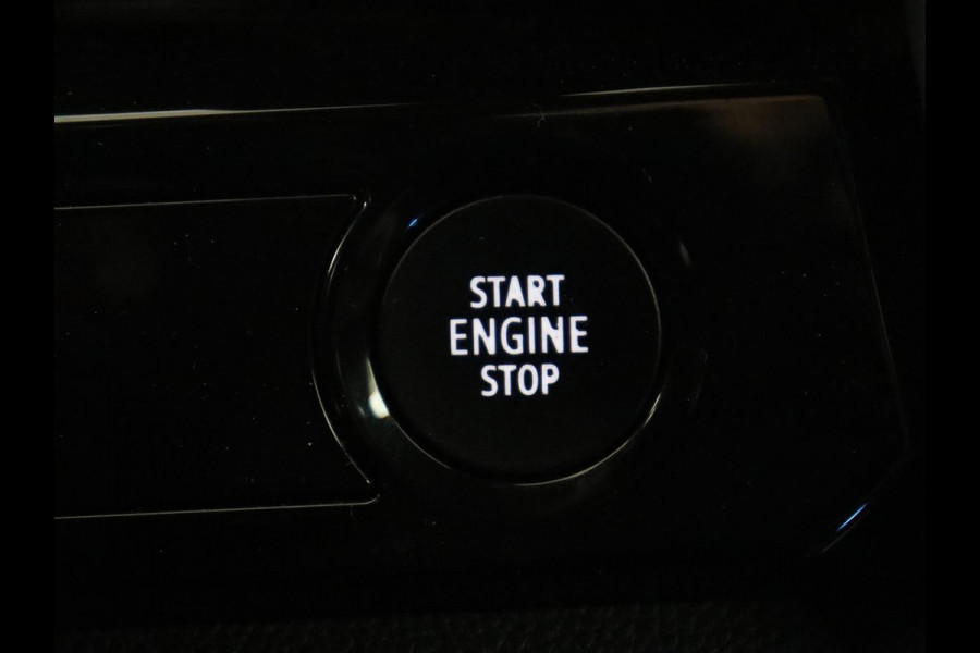 Renault Austral 1.2 E-Tech full hybrid 200 evolution | SOH 92.4% | Half Leder | Massage | Stuur/stoel verwarming | Adaptive cruise | Camera | Carplay | Climate control | Full LED |