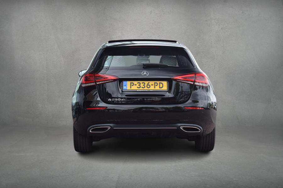 Mercedes-Benz A-Klasse 250 e Business Solution Luxury Limited | Pano | Leer | Burmester | Stoelverwarming