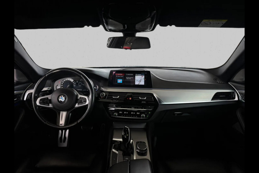 BMW 5 Serie 530i High Executive (NL-auto, Dealer OndH, Navi, StoelV, Harman/Kardon, Camera, Head-up, Comfort Stoelen, Etc)