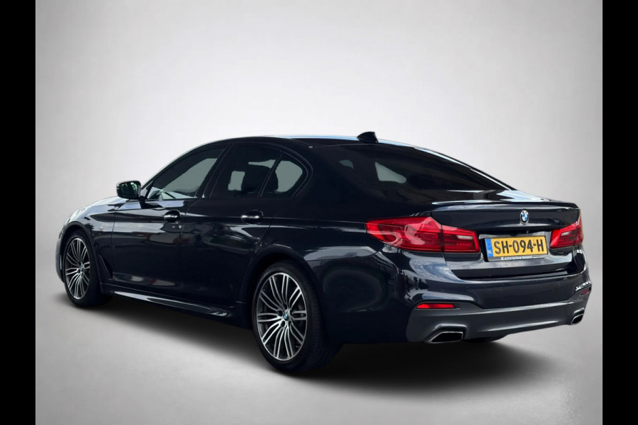 BMW 5 Serie 530i High Executive (NL-auto, Dealer OndH, Navi, StoelV, Harman/Kardon, Camera, Head-up, Comfort Stoelen, Etc)