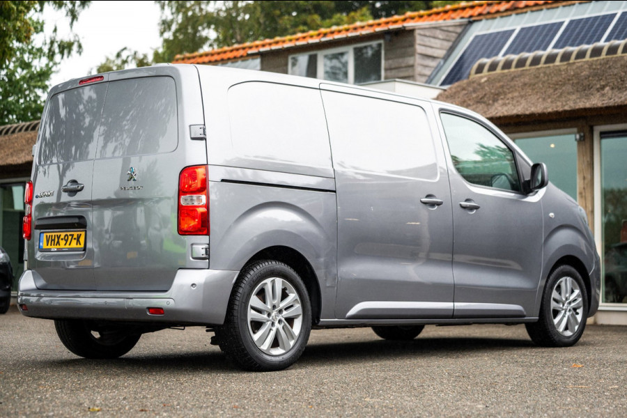 Peugeot e-Expert Standard Pro 75 kWh Soh 92% I Camera I Parkeersensoren I Climate I Cruise I Head Up I CarPlay I Android