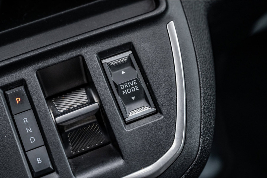 Peugeot e-Expert Standard Pro 75 kWh Soh 92% I Camera I Parkeersensoren I Climate I Cruise I Head Up I CarPlay I Android