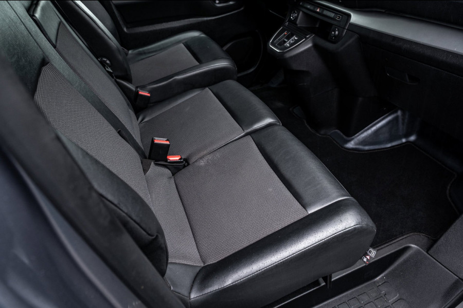 Peugeot e-Expert Standard Pro 75 kWh Soh 92% I Camera I Parkeersensoren I Climate I Cruise I Head Up I CarPlay I Android
