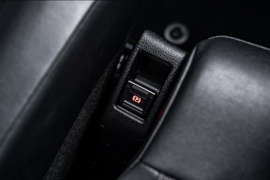 Peugeot e-Expert Standard Pro 75 kWh Soh 92% I Camera I Parkeersensoren I Climate I Cruise I Head Up I CarPlay I Android