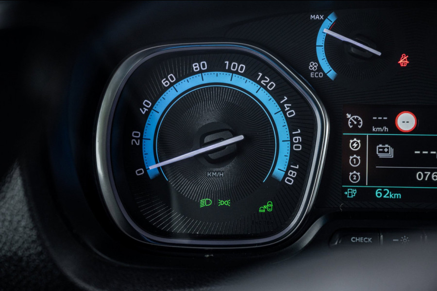 Peugeot e-Expert Standard Pro 75 kWh Soh 92% I Camera I Parkeersensoren I Climate I Cruise I Head Up I CarPlay I Android