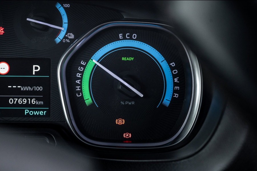 Peugeot e-Expert Standard Pro 75 kWh Soh 92% I Camera I Parkeersensoren I Climate I Cruise I Head Up I CarPlay I Android