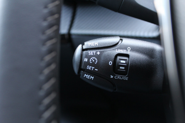 Peugeot e-2008 EV Active 50 kWh 91% SOH | Camera | Carplay | Cruise | Stoelverwarming