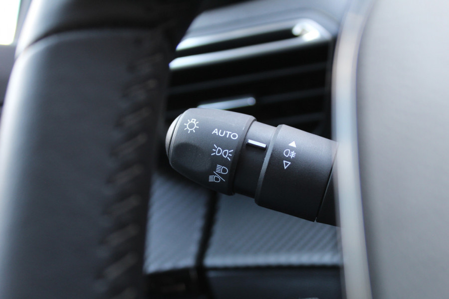 Peugeot e-2008 EV Active 50 kWh 91% SOH | Camera | Carplay | Cruise | Stoelverwarming