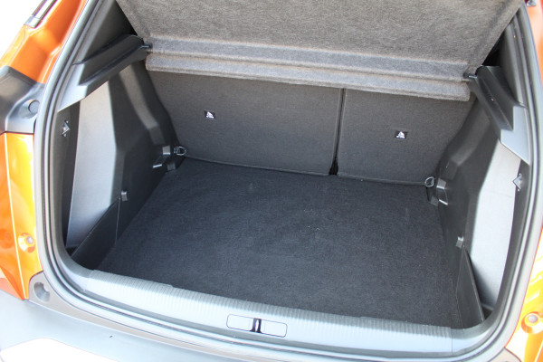 Peugeot e-2008 EV Active 50 kWh 91% SOH | Camera | Carplay | Cruise | Stoelverwarming