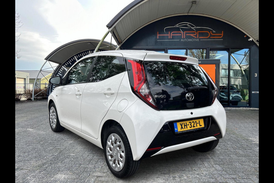 Toyota Aygo 1.0 VVT-i X-PLAY CAMERA Rijklaarprijs!