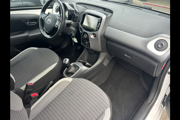 Toyota Aygo 1.0 VVT-i X-PLAY CAMERA Rijklaarprijs!