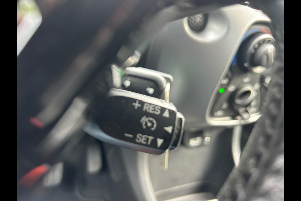 Toyota Aygo 1.0 VVT-i X-PLAY CAMERA Rijklaarprijs!