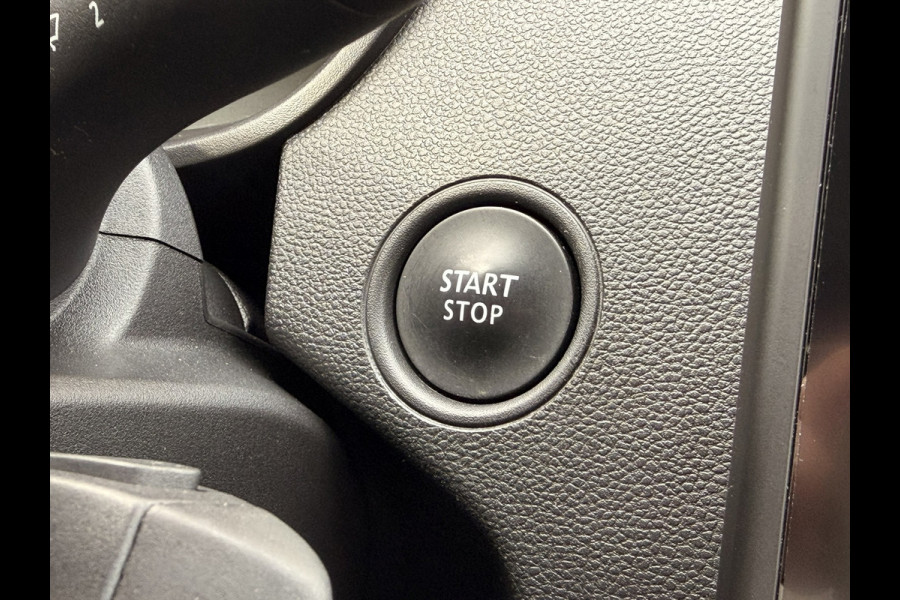 Dacia Duster 1.3 TCe Prestige Automaat Trekhaak CarPlay Camera DAB Cruise