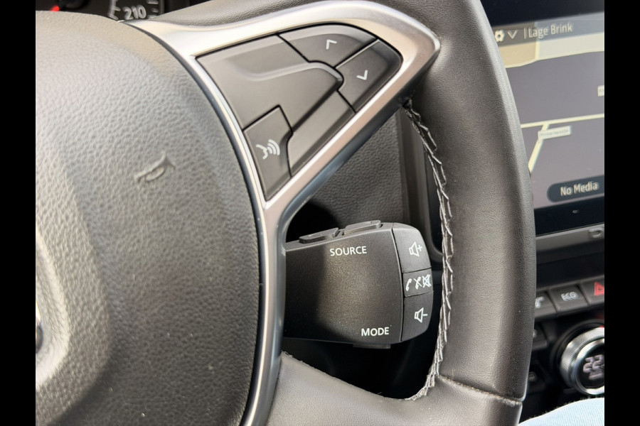 Dacia Duster 1.3 TCe Prestige Automaat Trekhaak CarPlay Camera DAB Cruise
