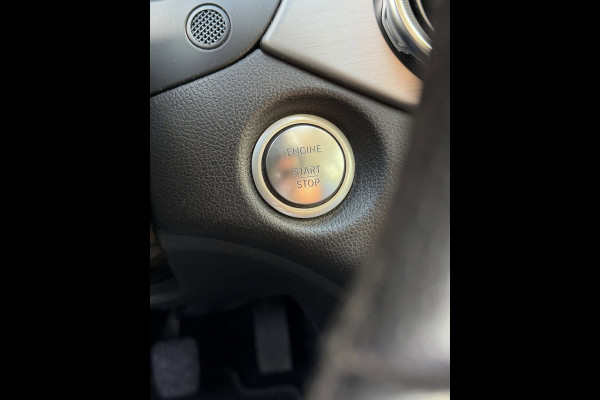 Mercedes-Benz GLA 180 Urban Sport - Navigatie I Airco I 1/2 Leder Sport interieur & Velgen I LED I Camera - PDC I