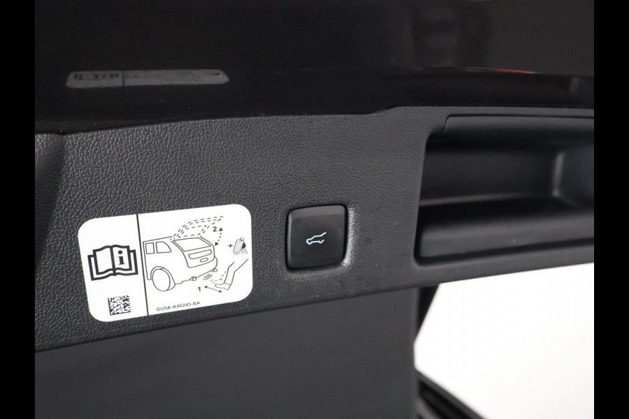 Ford Kuga 1.5 EcoBoost Titanium *Garantie tot 02-2031! | Stuur-& Stoelverwarming | Navigatie | Trekhaak | Camera | Climate Control |