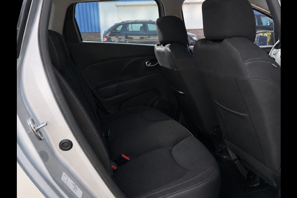Renault Clio Estate 0.9 TCe Limited - Apple CarPlay / Navigatie I Airco I LED I Comfort pakket I 103.000 KM - Dealer onderhouden