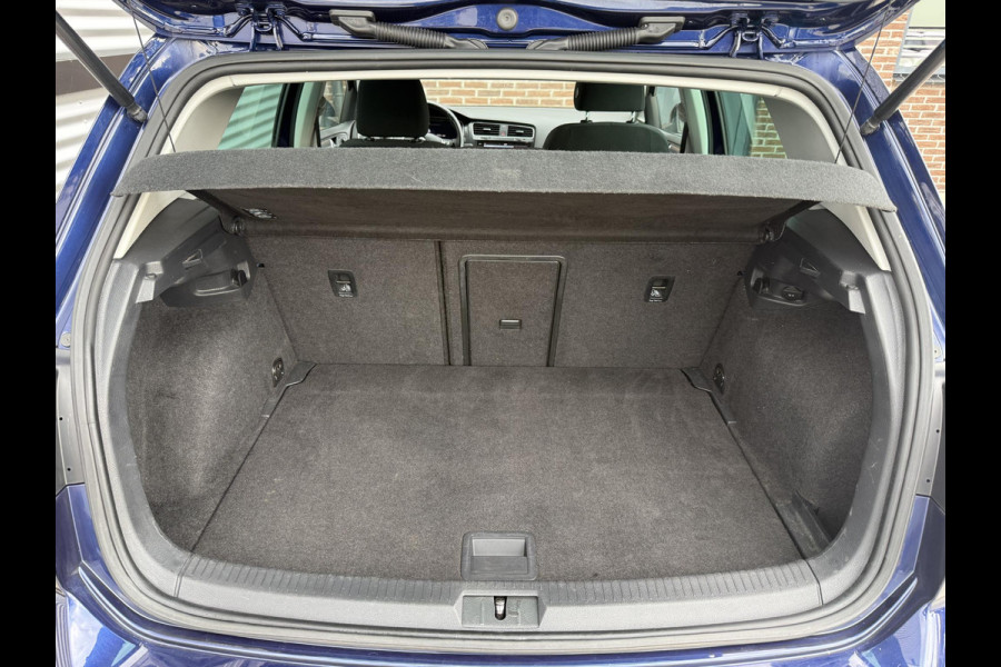 Volkswagen e-Golf e-Golf 2e Eigenaar|Navi|Camera|Virtual Cockpit|Carplay|Stoelverwarming|N.A.P|APK tot 01-2027