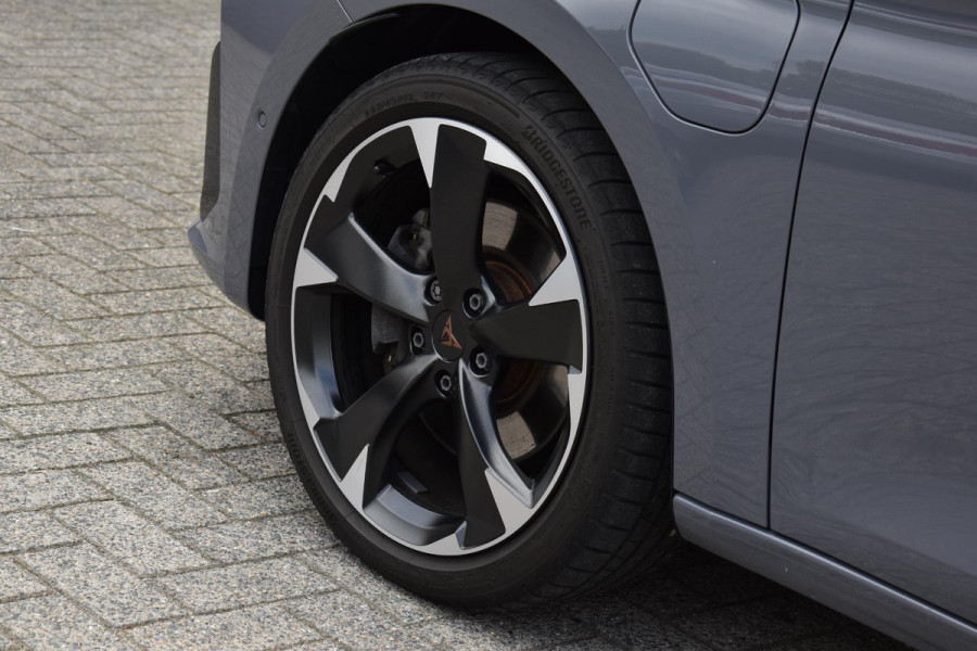 CUPRA Leon 1.4 e-Hybrid VZ Business Pano XLNavi