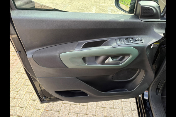 Citroën Berlingo XTR ! WEINIG KM! NIEUWSTAAT PANO,CAMERA,HEAD-UP